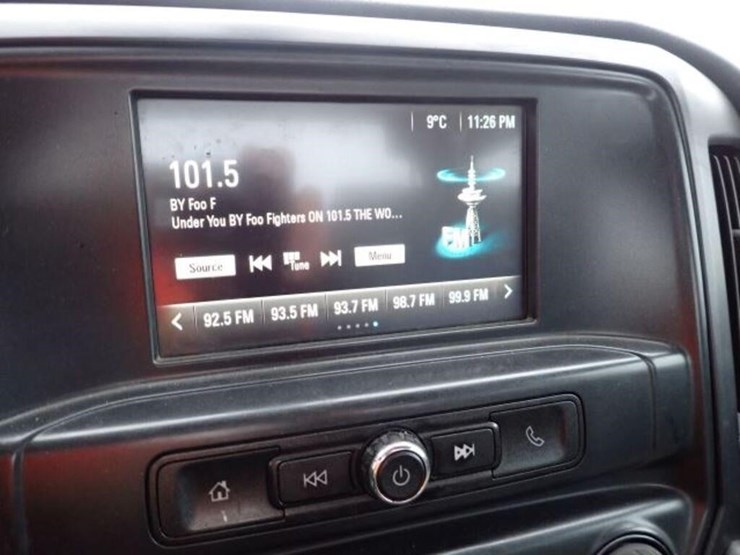 2016-chevrolet-2500hd-image-17