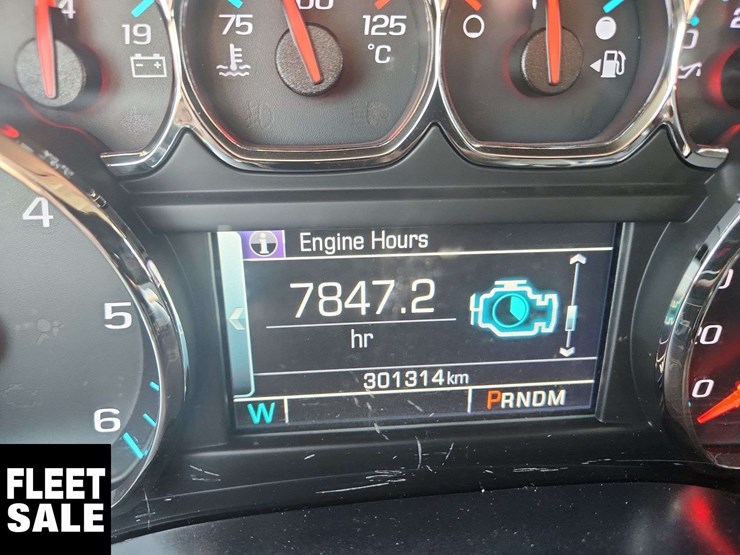 2015-chevrolet-silverado-1500-image-8