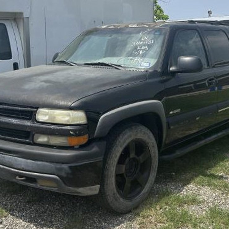 2001 CHEVROLET SUBURBAN