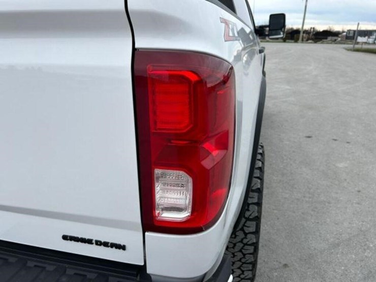2018-chevrolet-silverado-1500-ltz-image-88