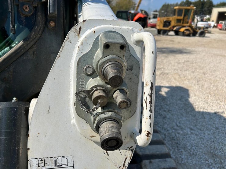 2018-bobcat-t770-image-11