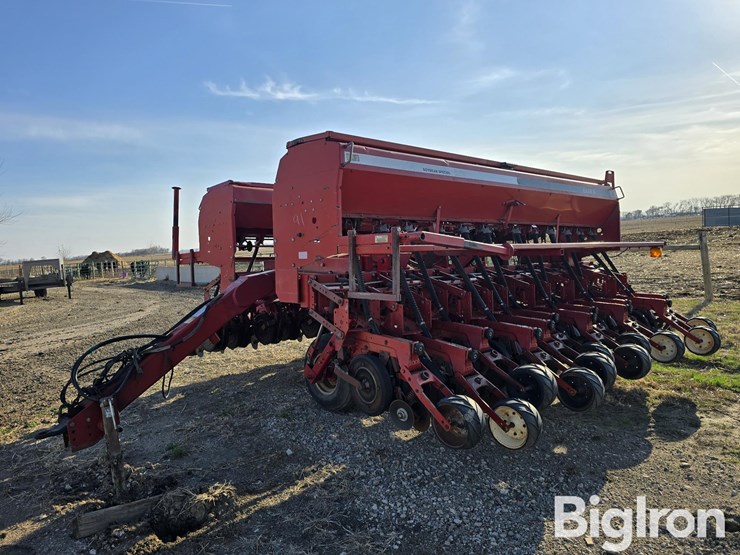 case-ih-5500-image-1