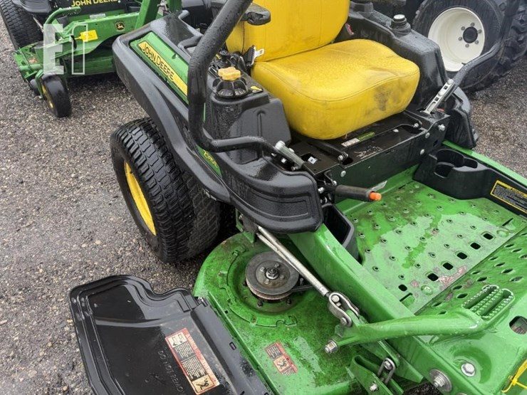 2020-john-deere-z915e-image-11