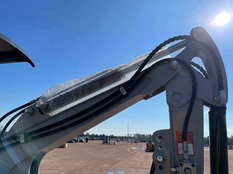 #5545-•-ats-me18-mini-excavator-image-15