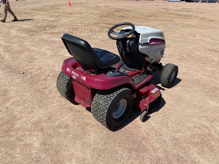 #1545-•-white-lt1850-hydro-riding-lawn-mower-image-6