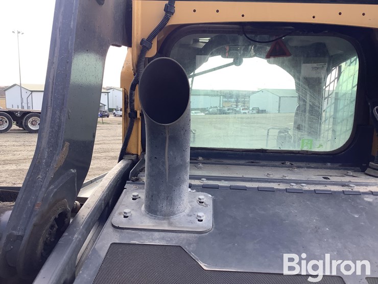 2021-deere-325g-image-20