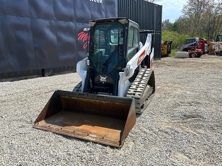 2023-bobcat-t64-image-8