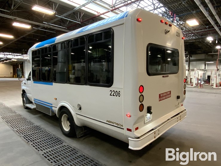 2013-ford-e450-image-20
