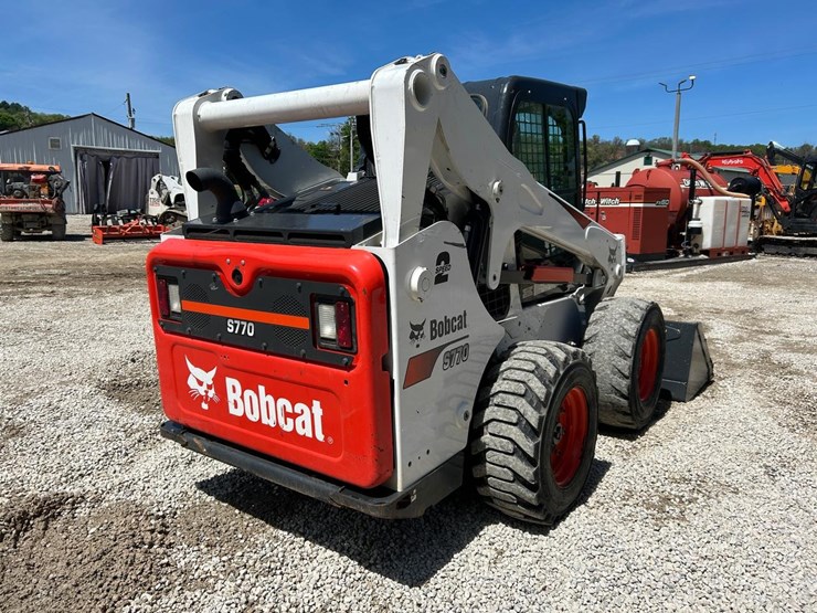2022-bobcat-s770-image-4