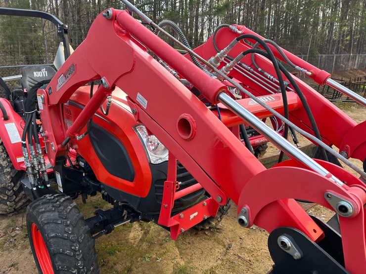 2023-kioti-ck2610mb-compact-utility-tractor-w/loader-image-14