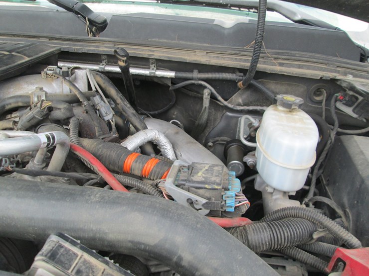 2011-chevrolet-2500hd-image-21