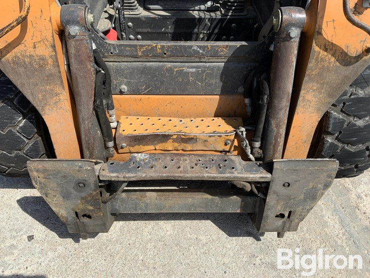 2015-case-sr210-image-10
