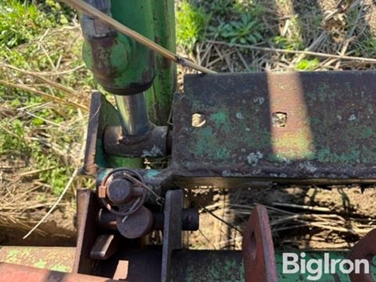 john-deere-158-image-15