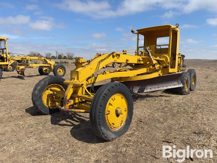 caterpillar-12-image-1
