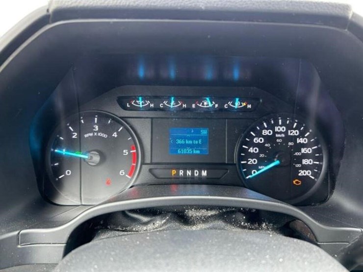 2020-ford-f550-xl-image-11