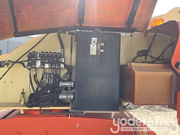 2008-jlg-400s-image-33