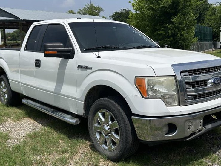 2013-ford-f150-xlt-image-3