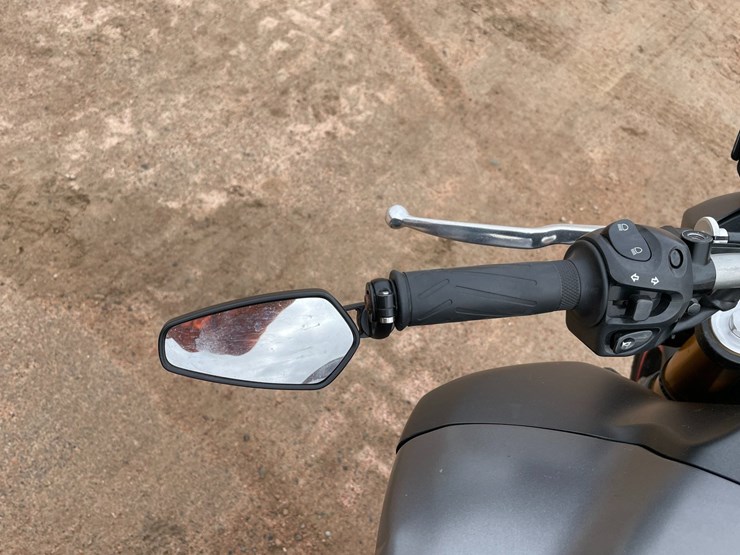 #1634-•-2012-yamaha-fz8-n-motorcycle-(has-wi-title)-image-25