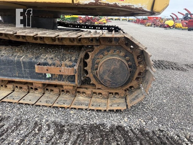 2022-caterpillar-310-image-6