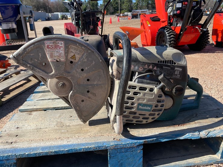 #1540-•-makita-dpc7321-masonry-saw-image-2