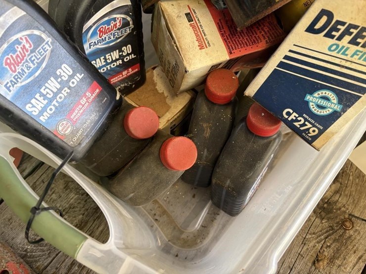 oil--john-deere-filters,-etc-image-5