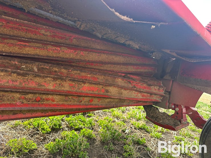 2021-new-holland-313-image-12