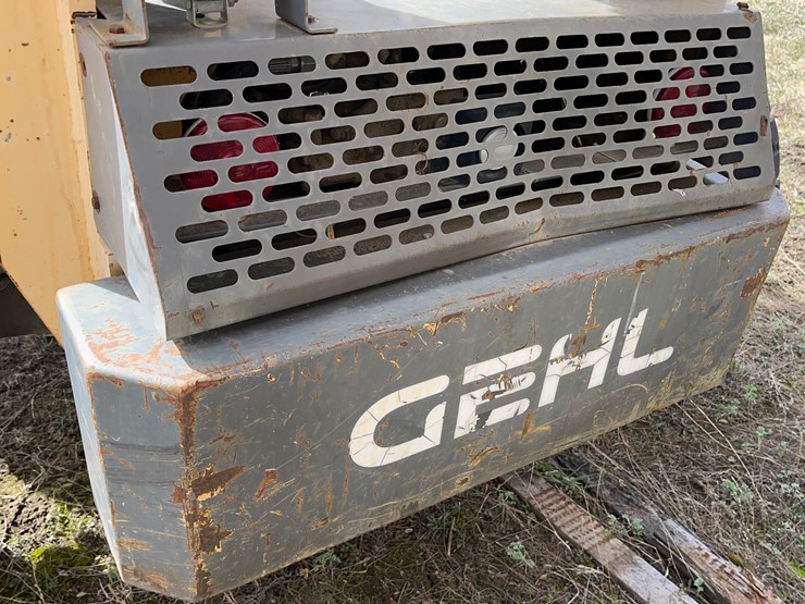 gehl-883-image-33