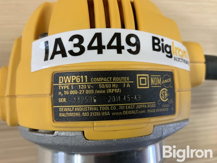 dewalt-dwp611-compact-router-image-15