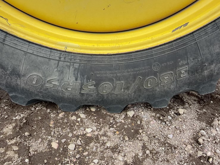 john-deere-4930-image-10