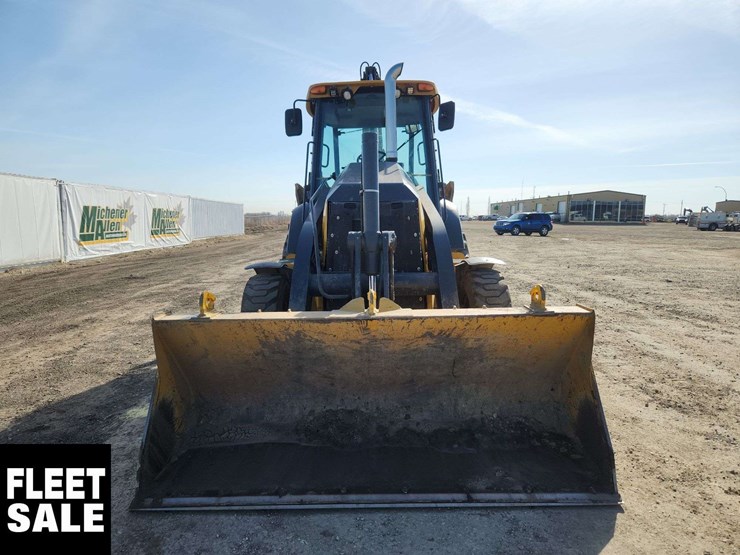 2017-deere-410l-image-9