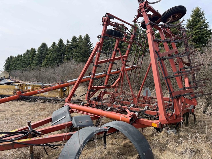 hesston-2210-image-1