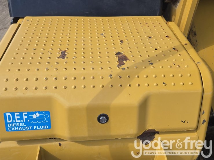 2021-caterpillar-336-image-62
