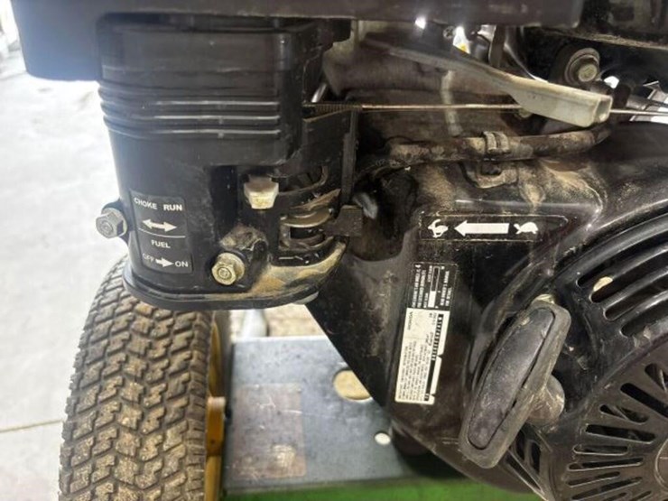 john-deere-3800-image-10