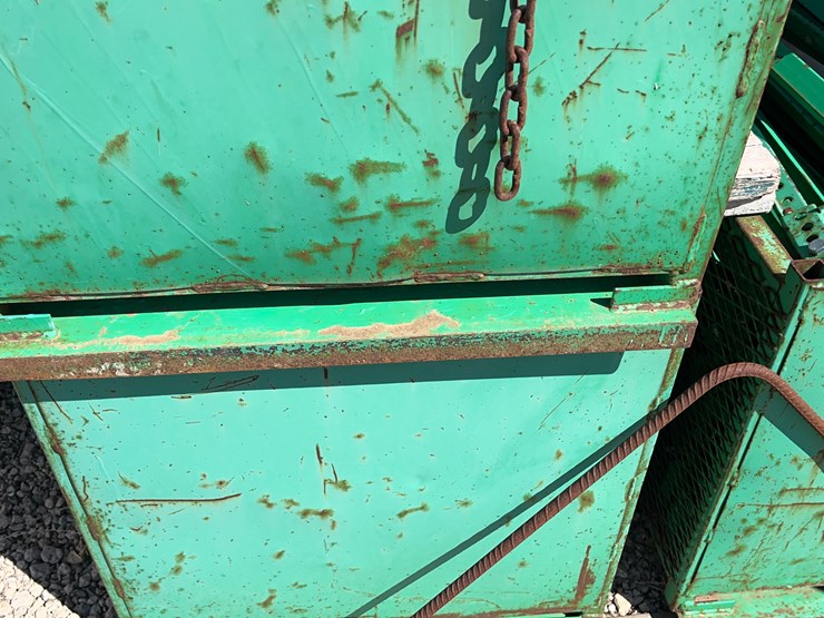 big-green-scaffolding-image-5