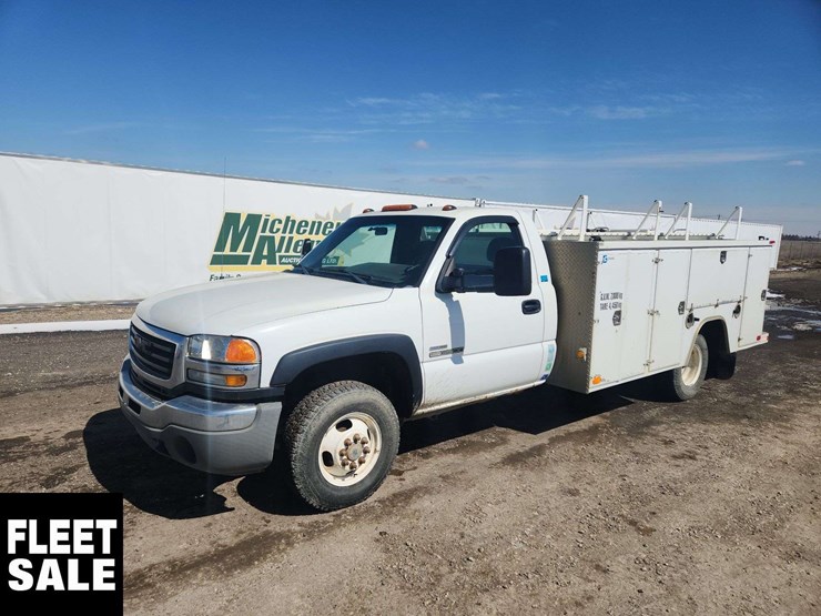 2006-gmc-sierra-3500-image-1