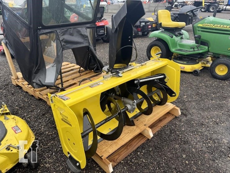 2011-john-deere-x360-image-21