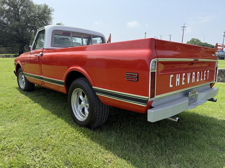 1972-chevrolet-custom-deluxe-image-11