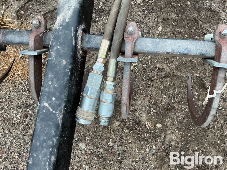 small-square-bale-grapple-image-12