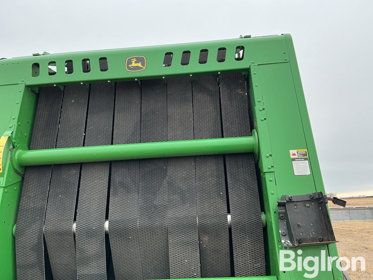 2021-john-deere-560m-image-17