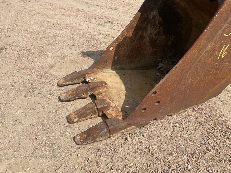 caterpillar-305-image-10