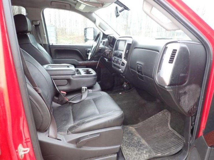 2016-gmc-2500hd-image-50
