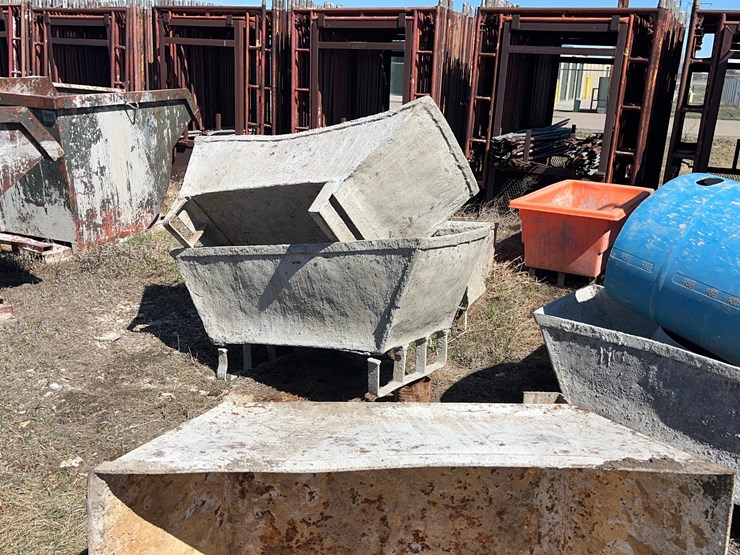 8-concrete-tubs-image-7