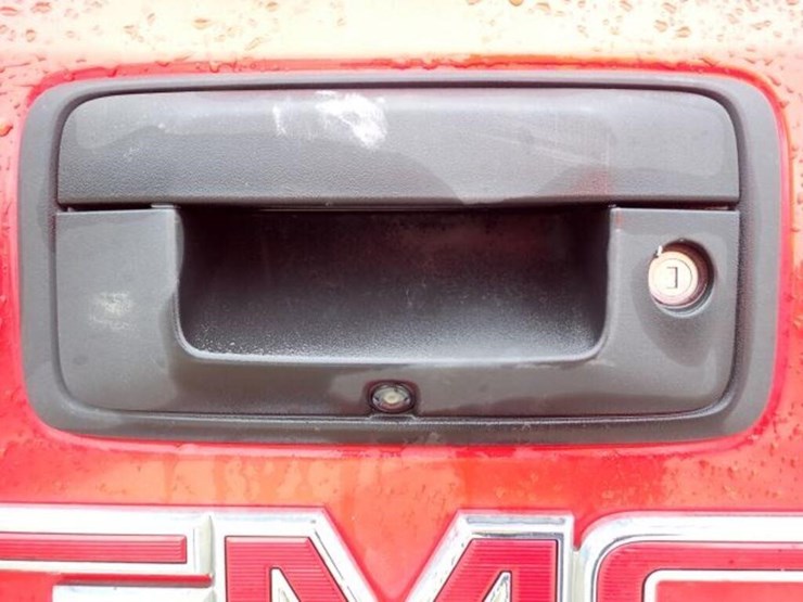 2016-gmc-2500hd-image-99