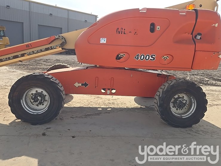 2008-jlg-400s-image-9
