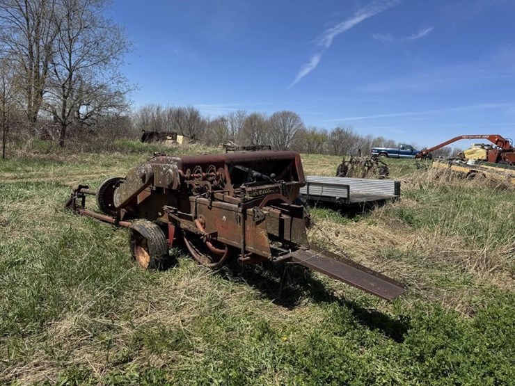 new-holland-super-68-image-4