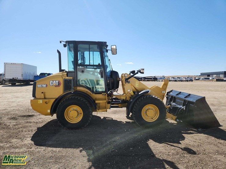 2021-caterpillar-907m-image-24