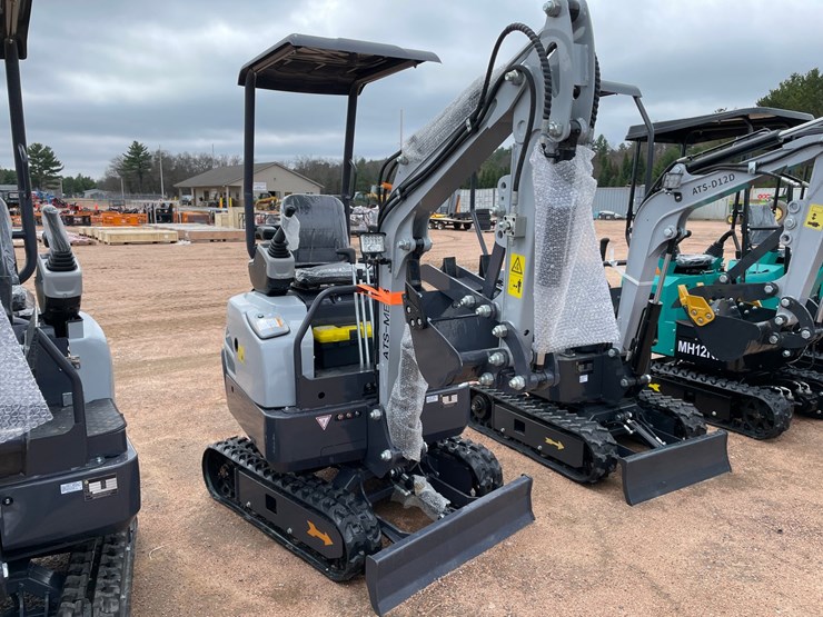 #5514-•-new-ats-me18-mini-excavator-image-2