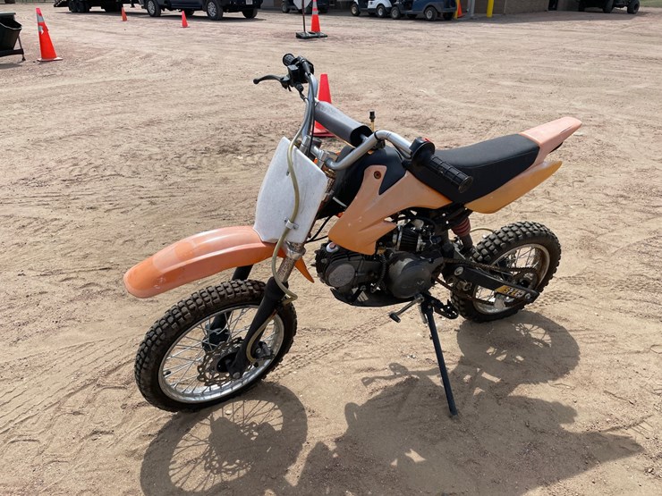 #1587-•-qiye-dirt-bike-image-1