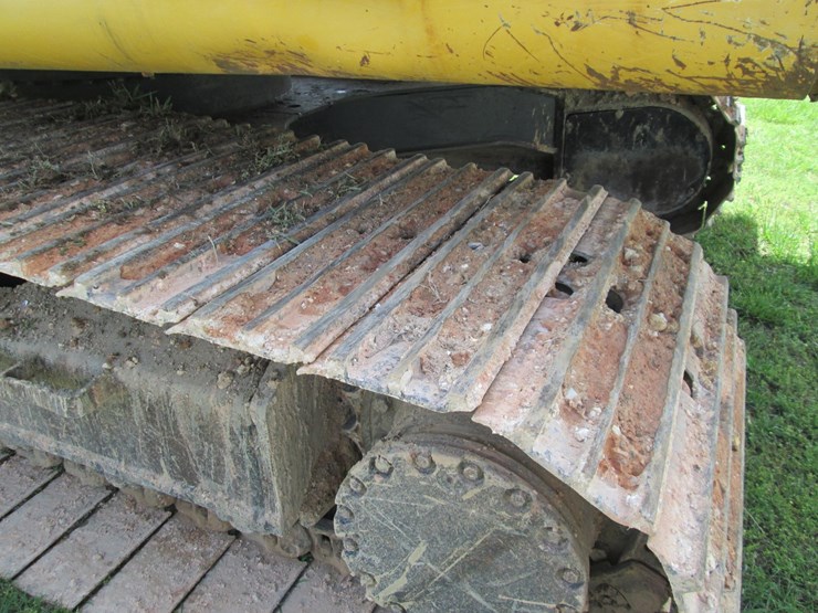 deere-200-lc-image-5