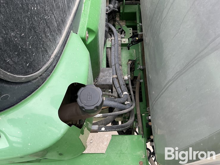 2017-john-deere-r4038-image-16